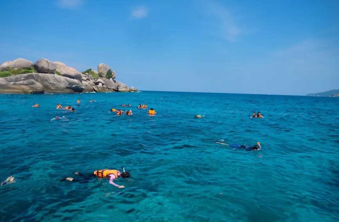 免签!+直飞!海水不输马代，这个1年仅开放6个月的低调海岛，即将爆火！