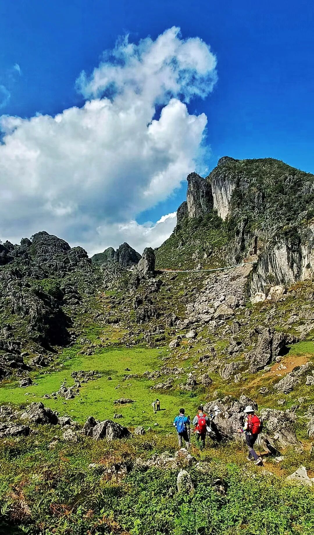 挖到藏在贵州的“夜郎古国”！山水不输新疆桂林，还是国内罕见徒步天堂！