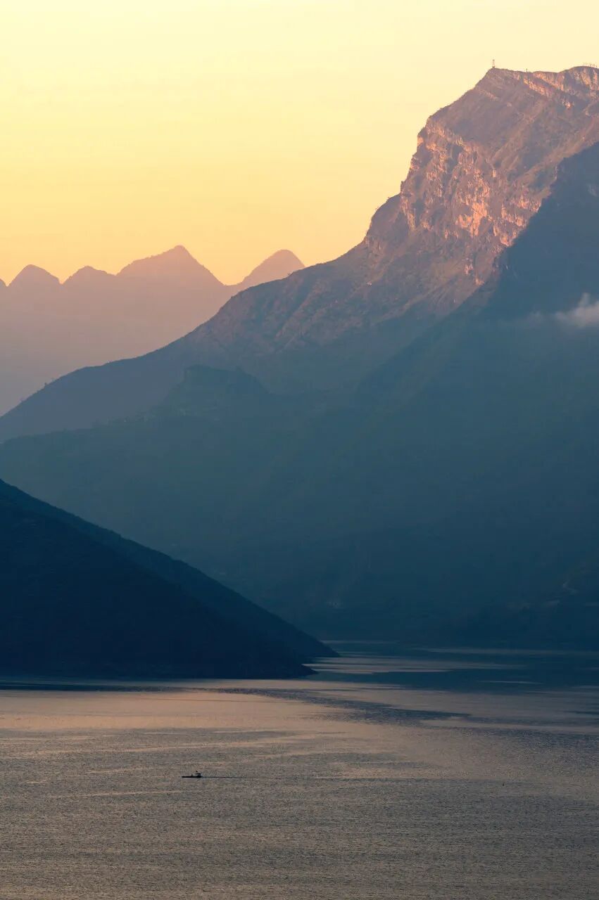 挖到藏在贵州的“夜郎古国”！山水不输新疆桂林，还是国内罕见徒步天堂！