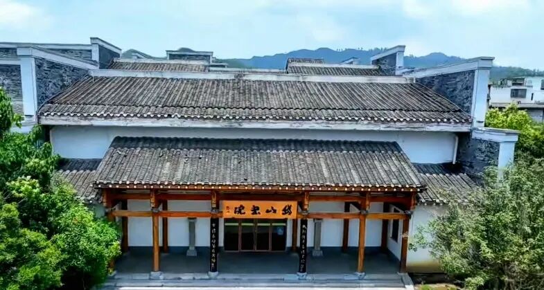 挖到藏在贵州的“夜郎古国”！山水不输新疆桂林，还是国内罕见徒步天堂！