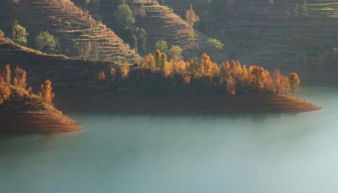 挖到藏在贵州的“夜郎古国”！山水不输新疆桂林，还是国内罕见徒步天堂！