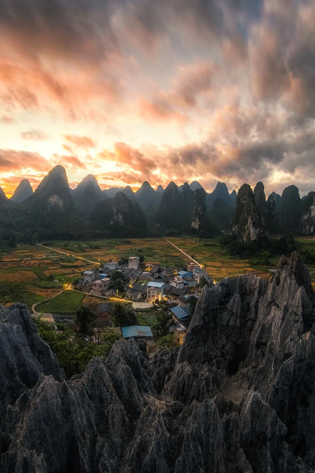 别去三亚挤了！清明拼假6天，我私藏的宝藏小城好吃到飞起，美到失语！