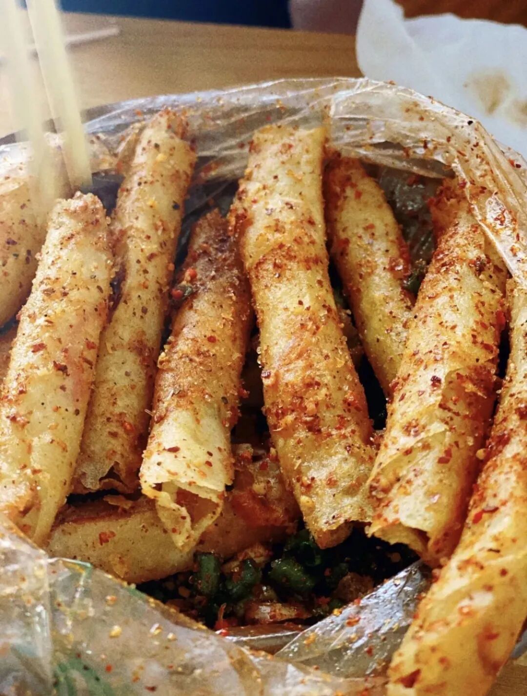 高铁20分钟！这座藏在成都边上的神仙小城，比乐山更好吃！