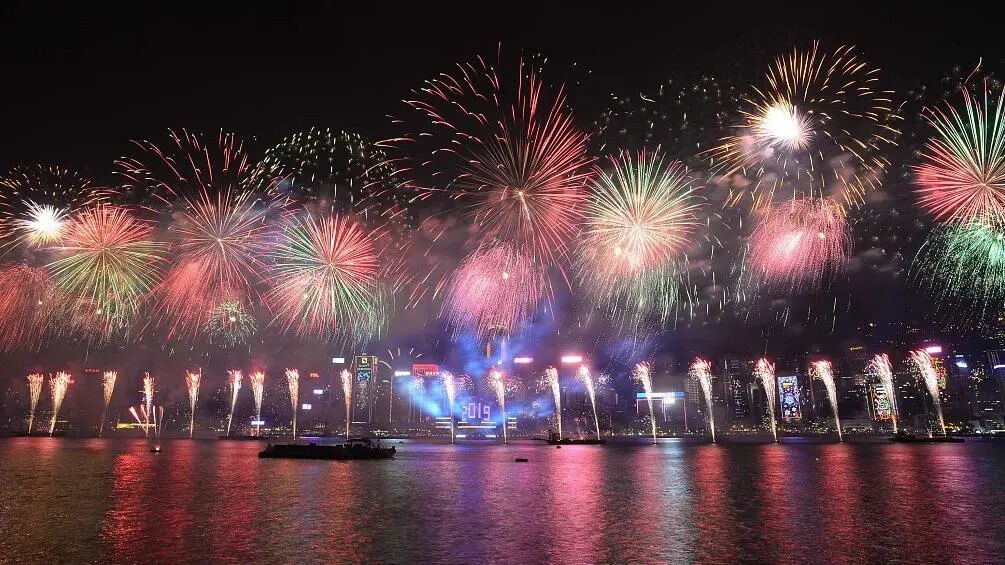 比东京绚烂，烟火气不输曼谷，这座好逛好吃的国际化大都市，值得打卡100次！