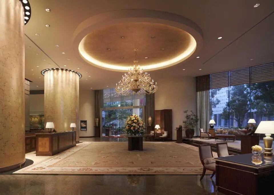 比东京绚烂，烟火气不输曼谷，这座好逛好吃的国际化大都市，值得打卡100次！