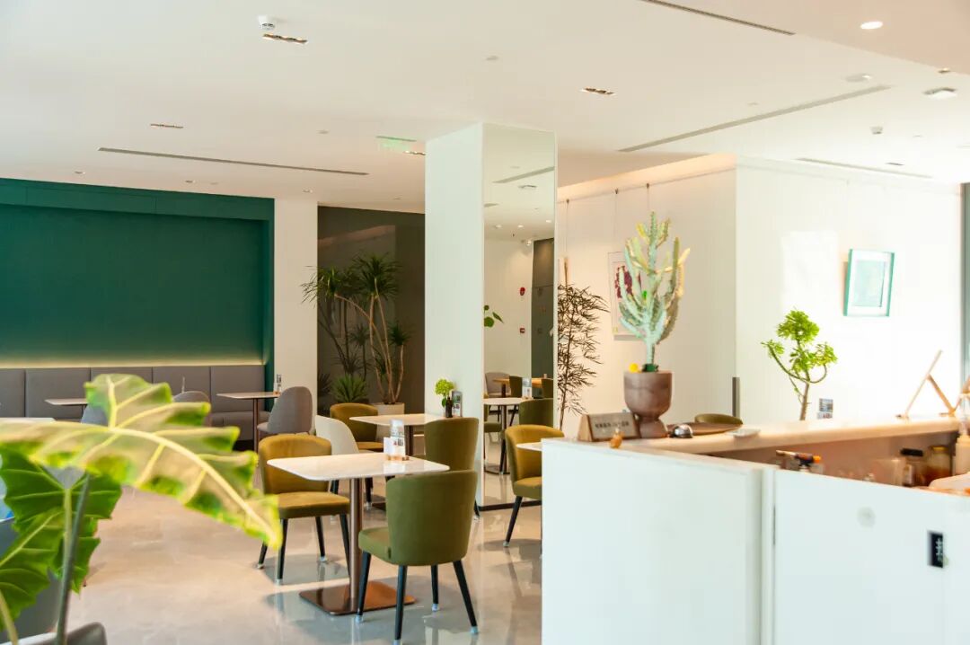 比厦门悠闲，美食不输扬州！初秋红叶漫天，谁不爱这座幸福感老城？