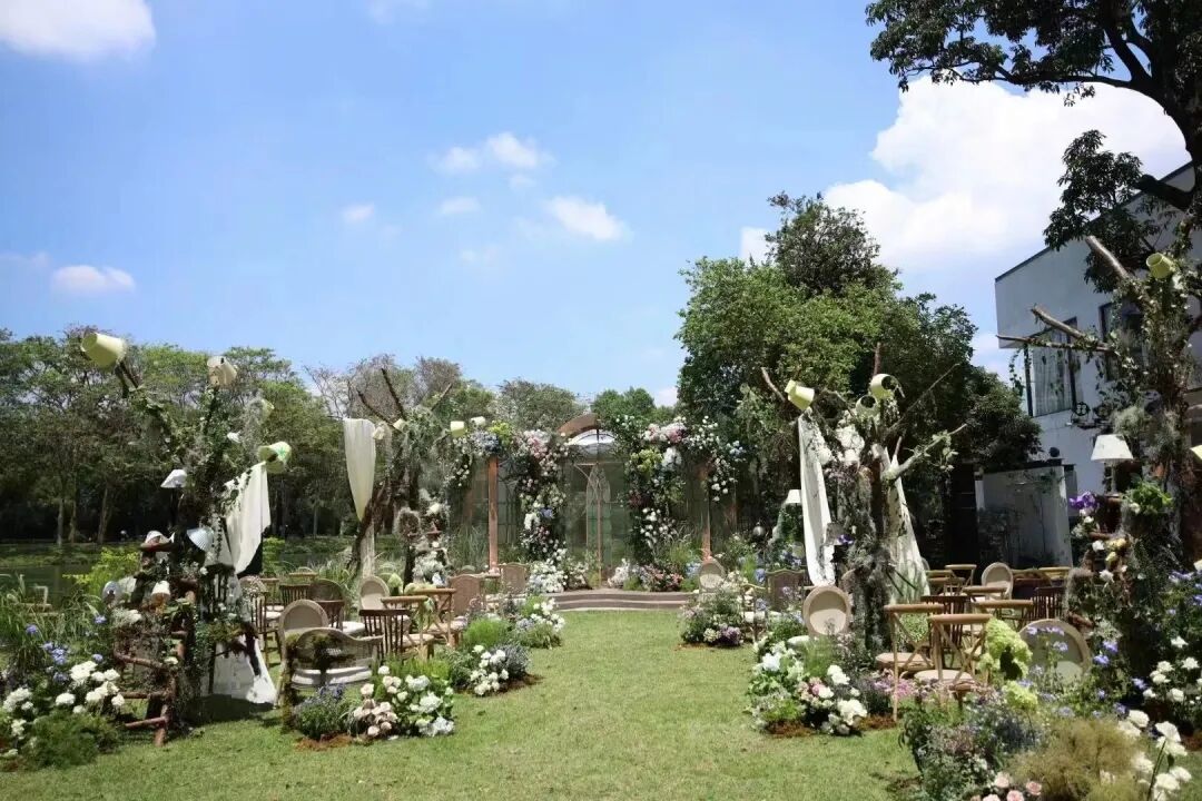 比厦门悠闲，美食不输扬州！初秋红叶漫天，谁不爱这座幸福感老城？