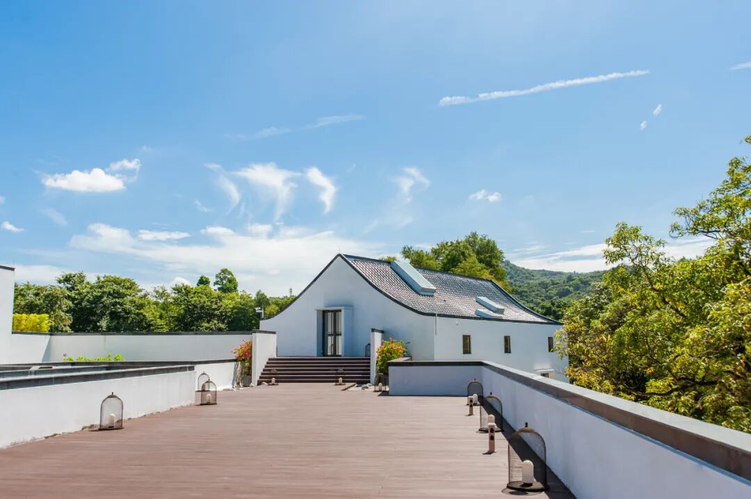 比厦门悠闲，美食不输扬州！初秋红叶漫天，谁不爱这座幸福感老城？