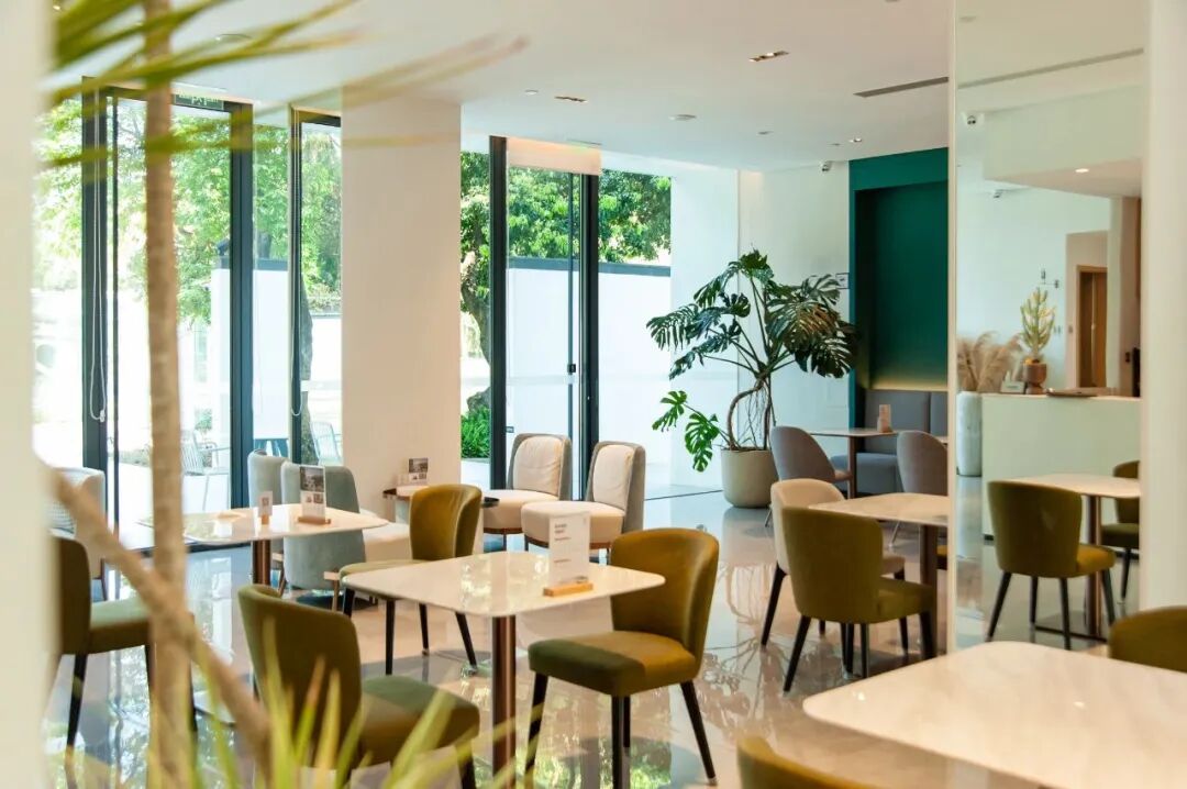 比厦门悠闲，美食不输扬州！初秋红叶漫天，谁不爱这座幸福感老城？