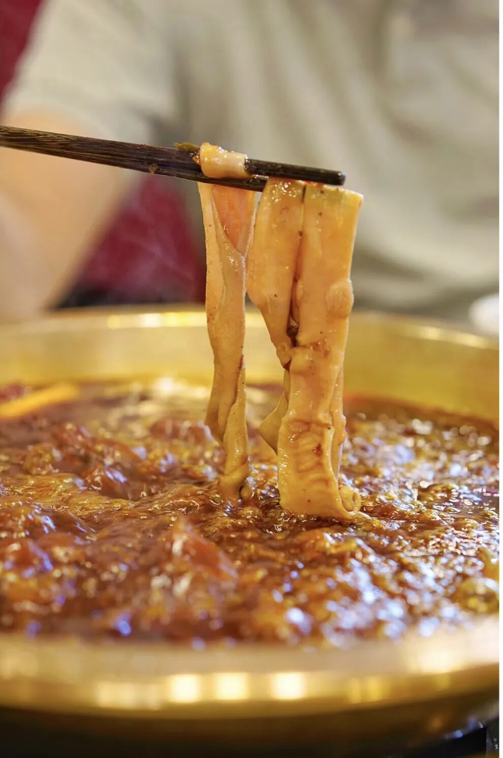 高铁20分钟！这座藏在成都边上的神仙小城，比乐山更好吃！