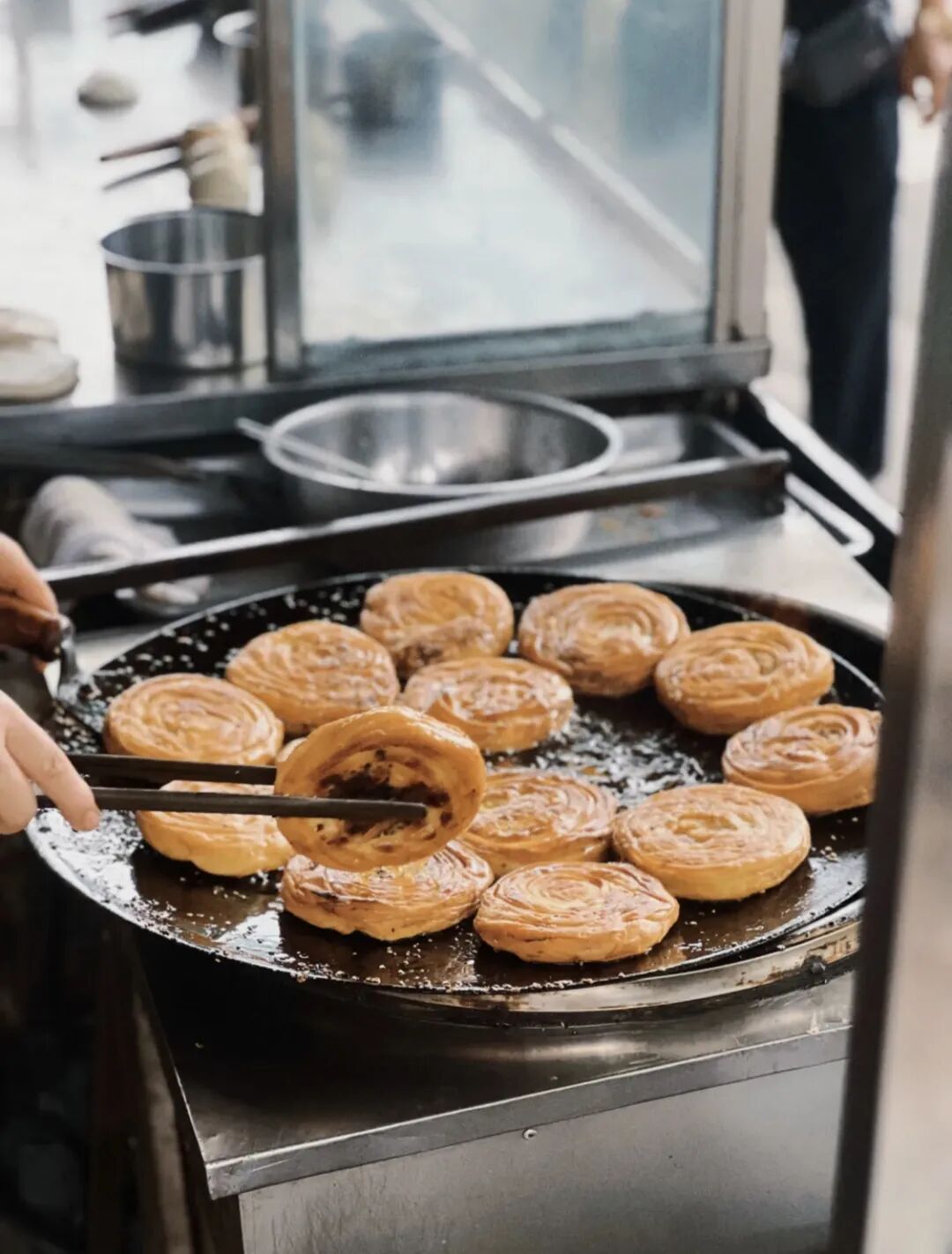 高铁20分钟！这座藏在成都边上的神仙小城，比乐山更好吃！