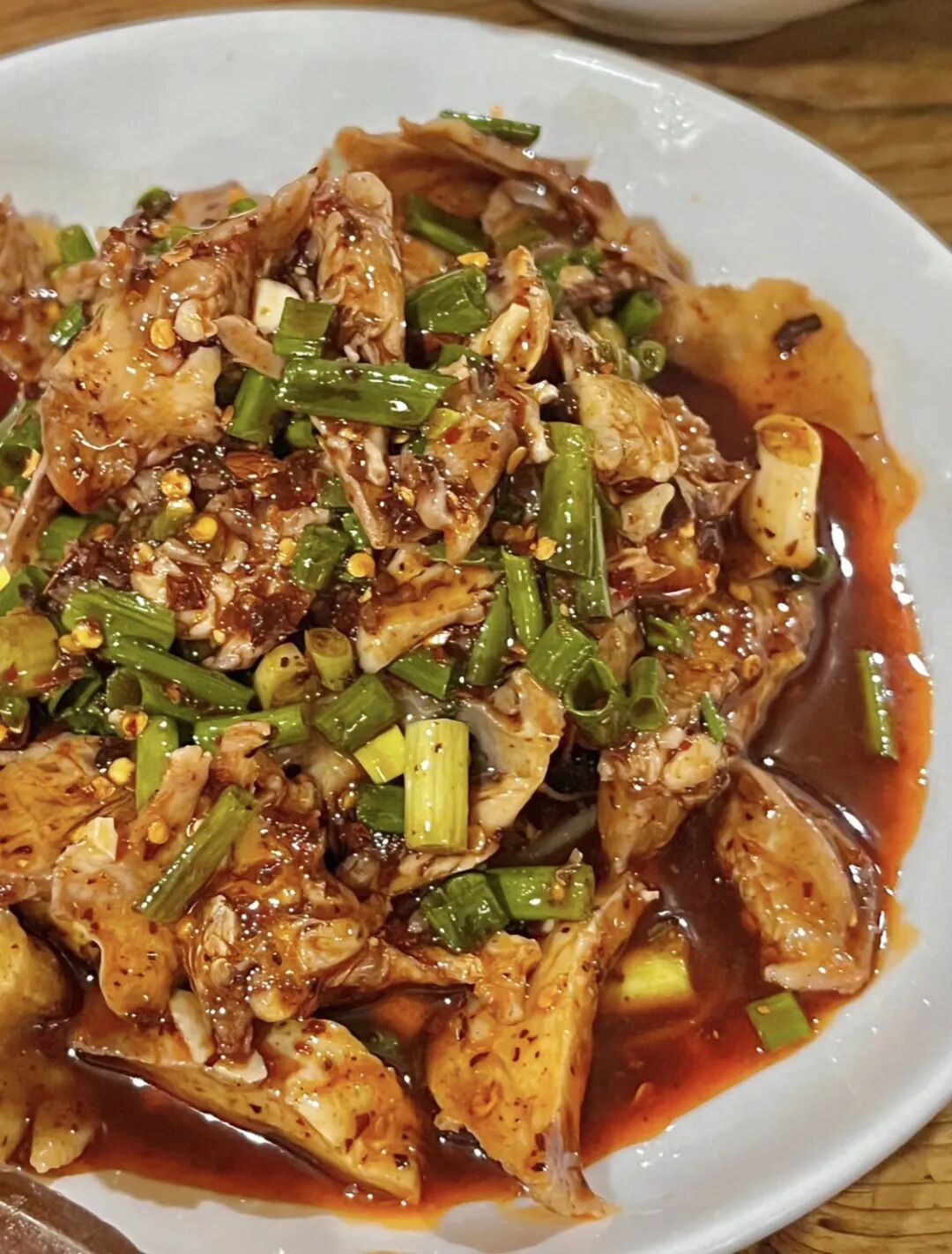 高铁20分钟！这座藏在成都边上的神仙小城，比乐山更好吃！