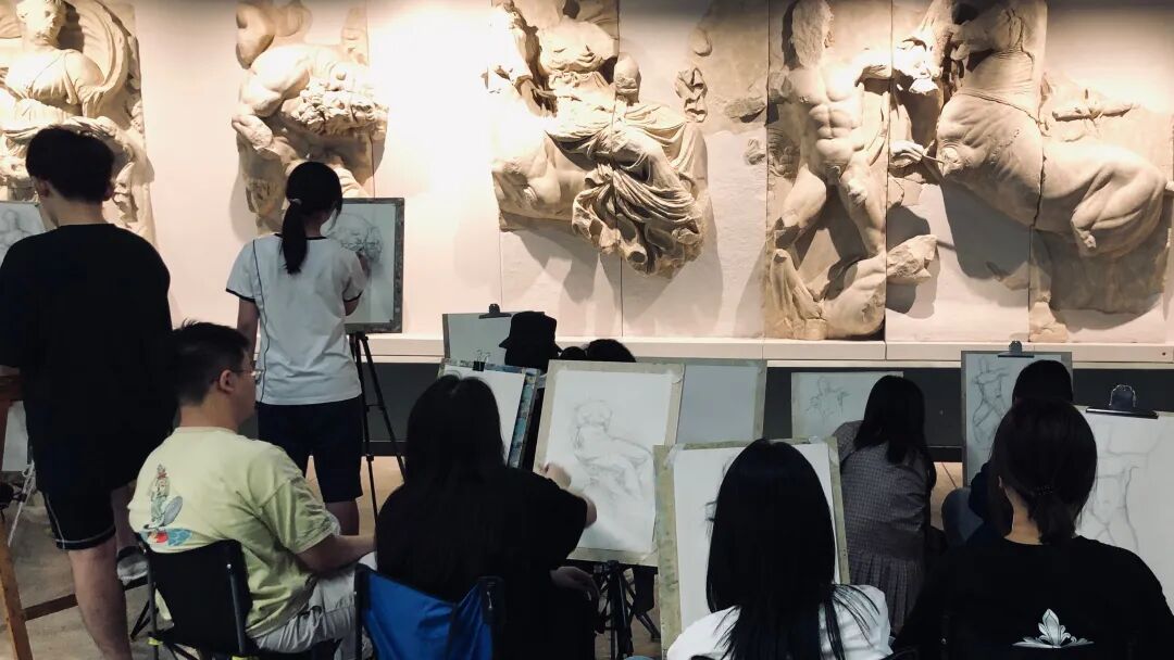 中国美术学院附中2020级学生，帕加马祭坛写生！(图63)