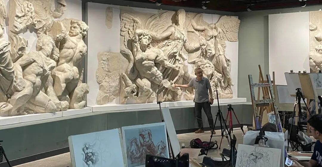 中国美术学院附中2020级学生，帕加马祭坛写生！(图61)