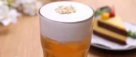 用绵密丝滑的口感“攻陷”味蕾！喝一口“晴天”，享一份清甜