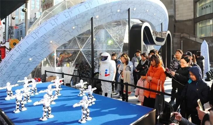 家务机器人多少钱_家务机器人英语_家务机器人