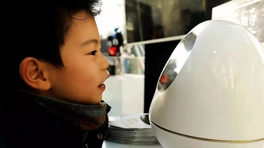 家务机器人_家务机器人多少钱_家务机器人英语