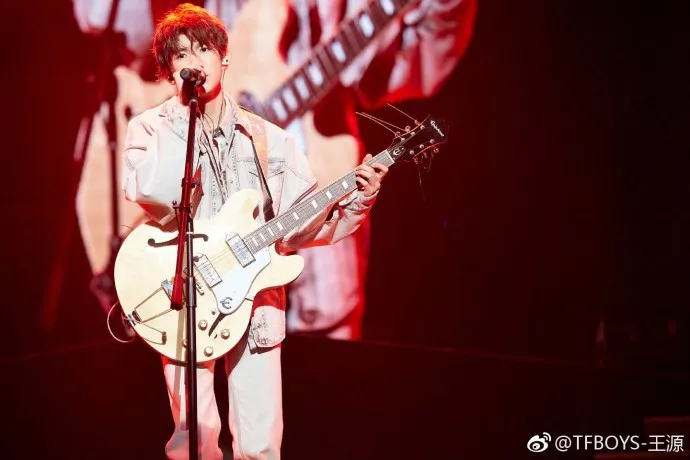当初被吐槽的三个小男孩居然出道五周年了?! 当初被吐槽的三个小男孩居然出道五周年了?!