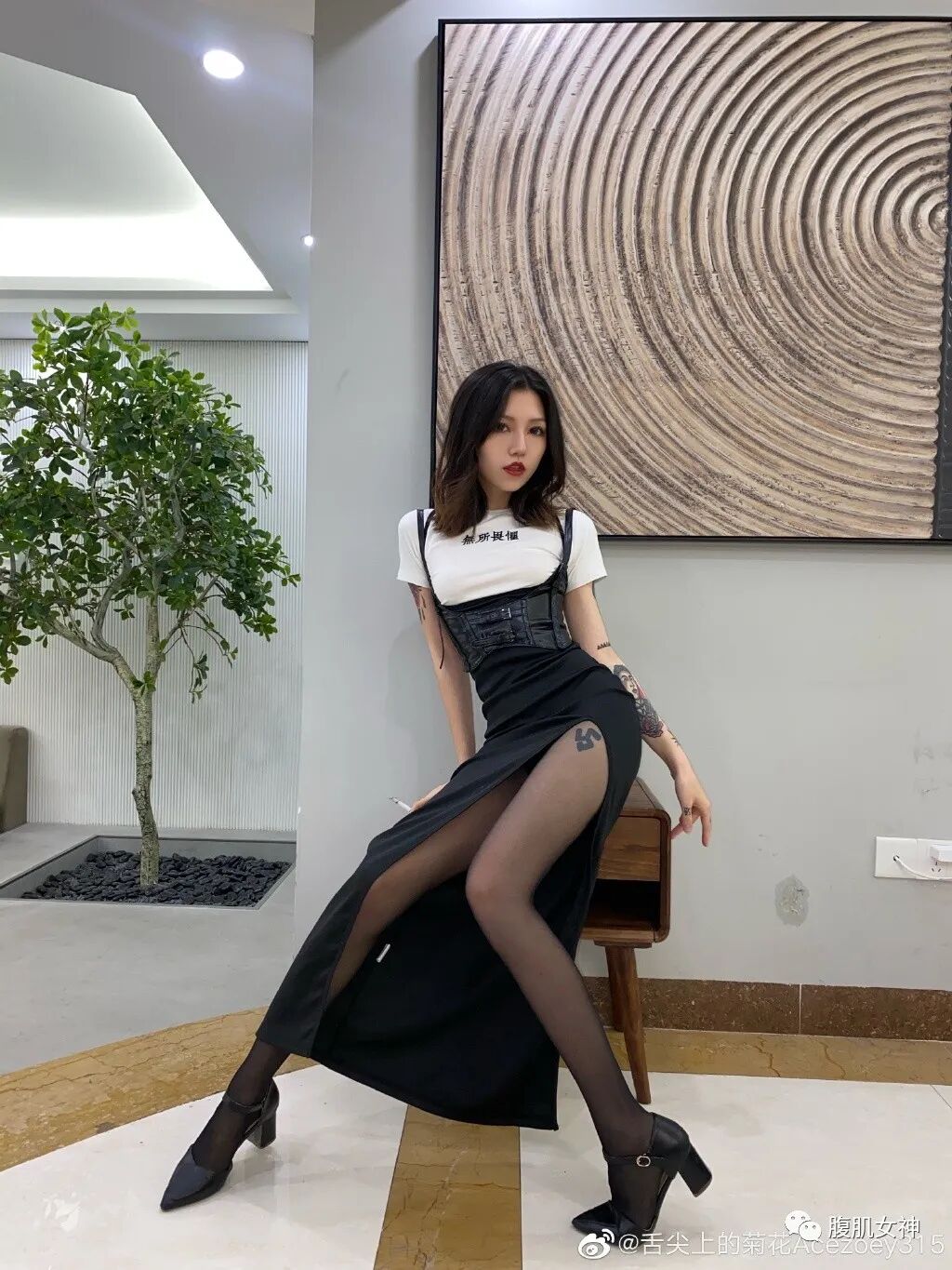 【美女】超A“摄影博主”写真曝光，本人比模特还“猛”，网友：完全没心思看风景…（组图） - 26