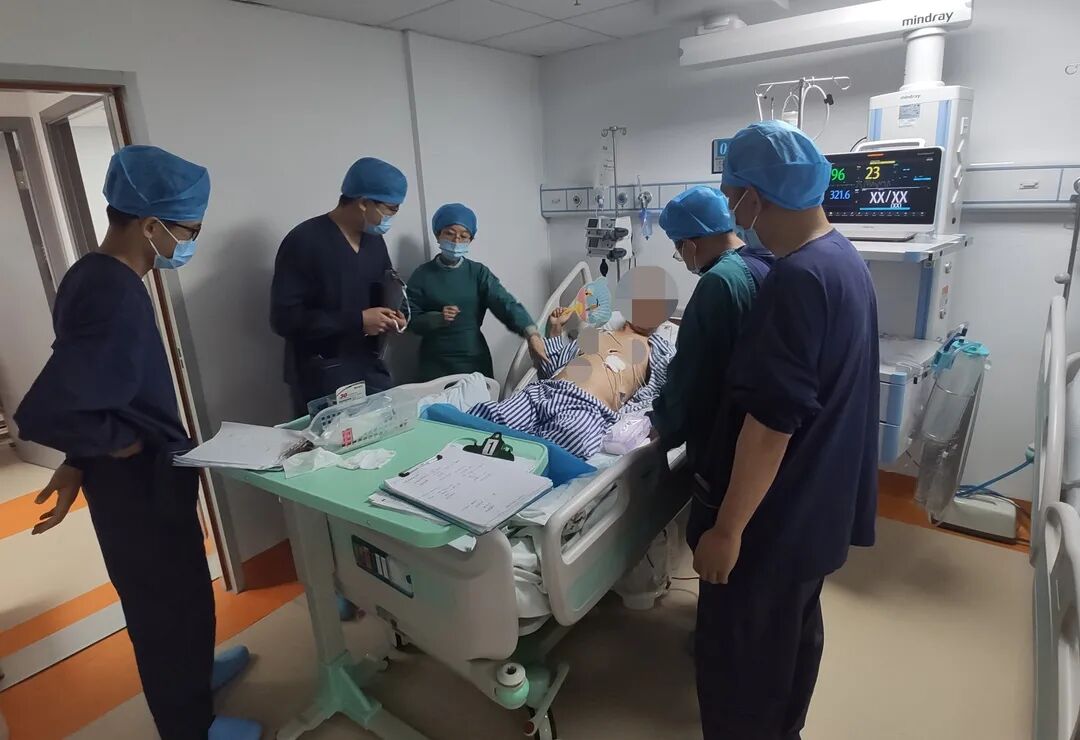 医讯怎么用『附一医讯』高脂血症性胰腺炎治疗“神器”再显神威！我院EICU使用血液灌流治疗，让多名危重患者度过难关_https://www.jmylbn.com_新闻资讯_第6张