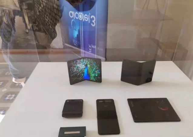 5G、折疊屏和多攝落地 MWC2019手機發展趨勢一覽 科技 第5張