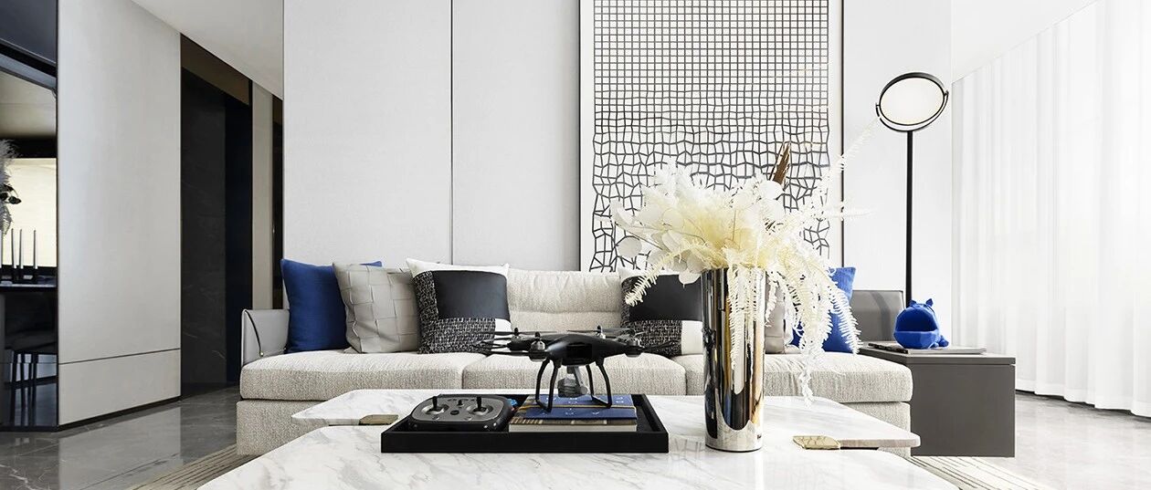 首发 | 岳蒙：白+N色，简朴至极的高级！