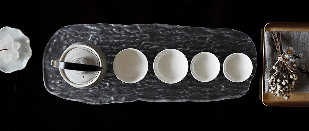 首发 | 新中式+中国红，这样搭配才惊艳！