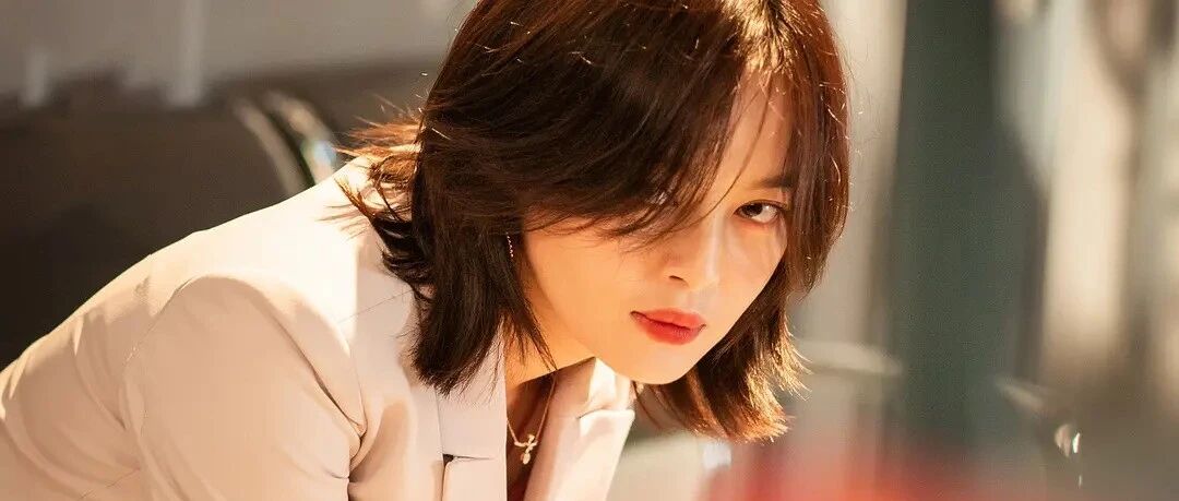 知名女星“官宣”陈坤，公开与网友对骂，她想红想疯了？