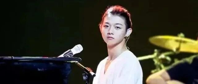 霍尊的罪与罚：从国风男神到被官方点名节目退货，他经历了什么？