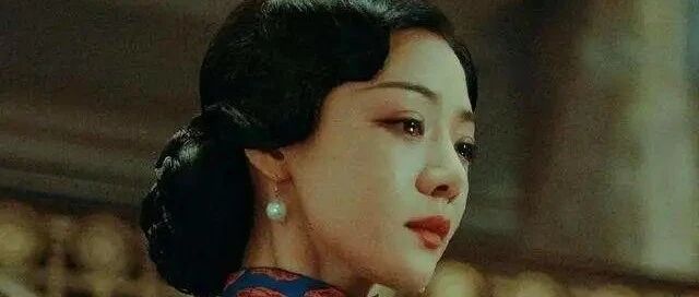 打败汤唯，碾压袁泉，恩爱15年却突然宣布离婚：恭喜，终于轮到她红了！