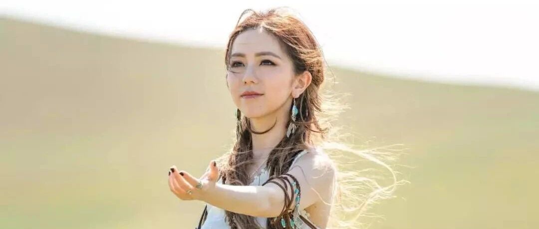 被爆分手！她又有大动作？