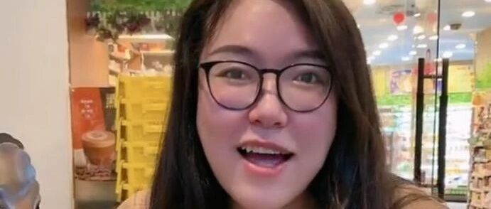 千万粉丝网红被曝忘恩负义，娱圈“农夫与蛇”的明星还有哪些？