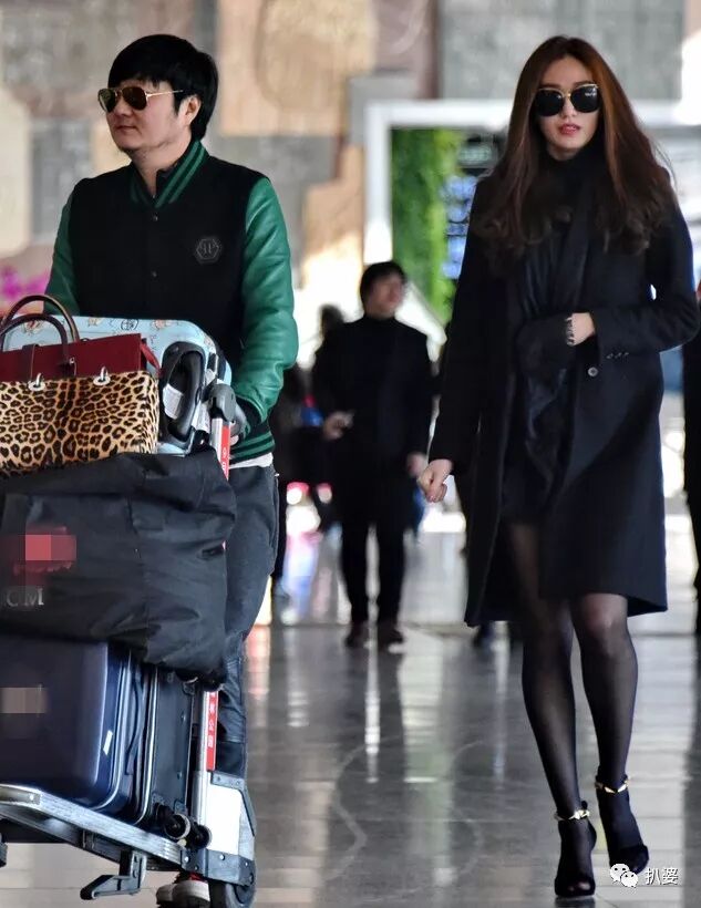 王大治妻女曝光，可他和董洁断了吗？（组图） - 27