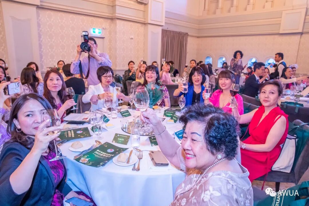 %name 2022第七届澳大利亚妇女联合会圣诞晚宴在百年历史新州维多利亚女王大厦QVB成功举办