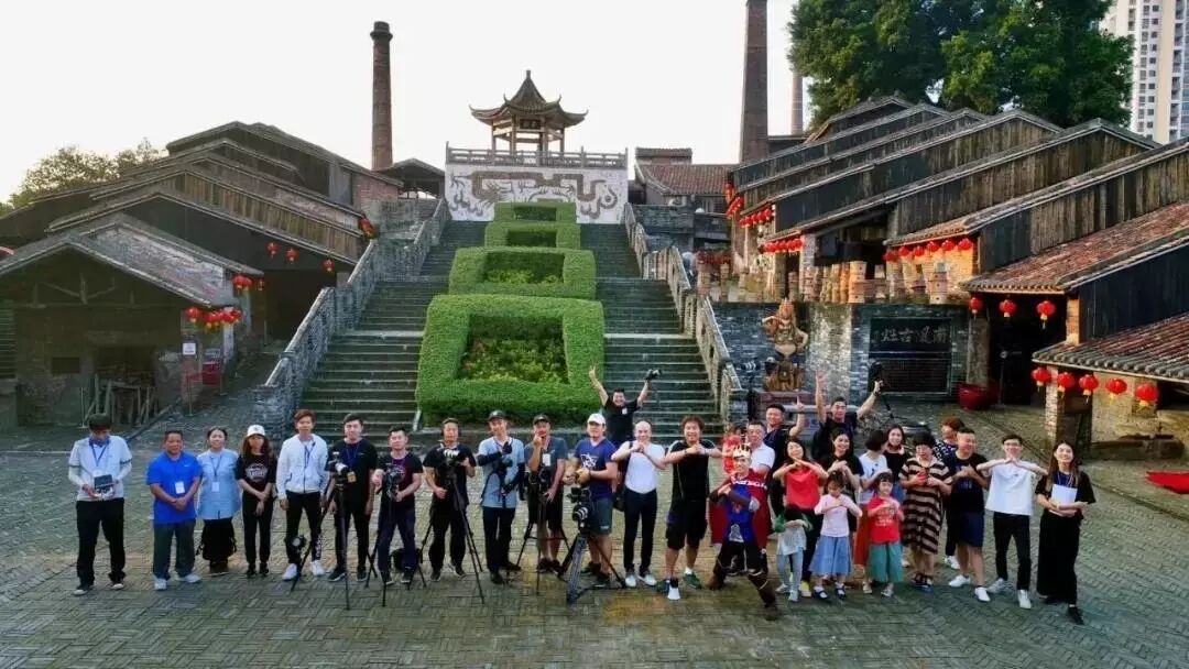 贝贝上扬合作栏目《拜见师父》完美收官，第二季或将暑期档上映