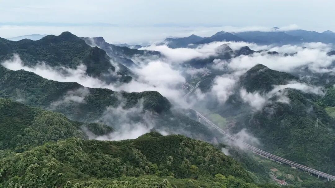 ▲八素山 冰山 摄