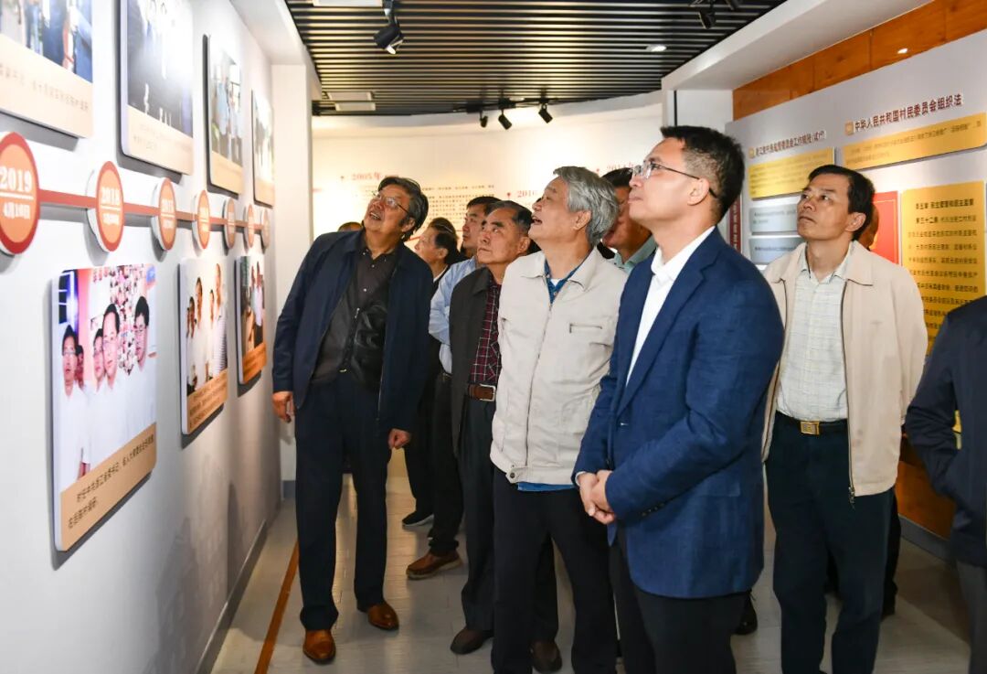 首页>书记报道>11月7日,朱洪法,阎寿根,陈章凤,俞流传等市级老领导来