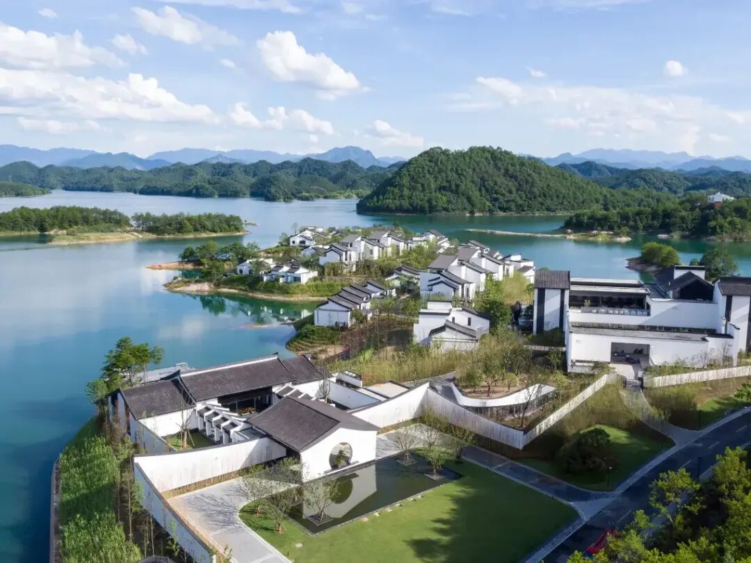 杭州西湖边酒店房券299。5元起 多店周末不加价有效期至2027