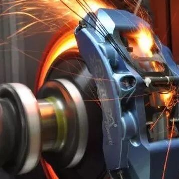 刹车油应该多久换？标号选不对小心要人命