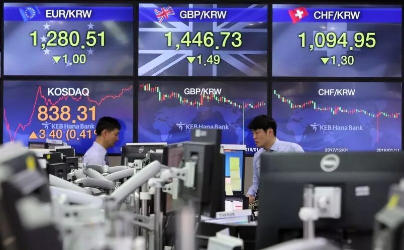 最牛散户！一次恐慌性抛盘后成功抄底，他轻松盈利3400万美金