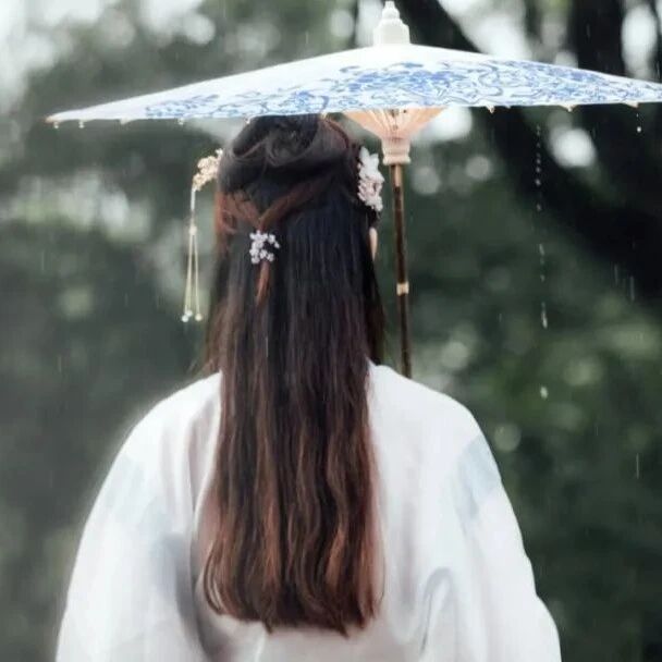 【青春语文·卢望军思想的芦苇】也说雌竞