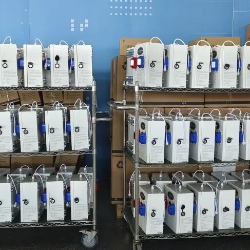 “智”造未來(lái) | 太陽(yáng)能聲光報(bào)警器助力智慧工地建設(shè)