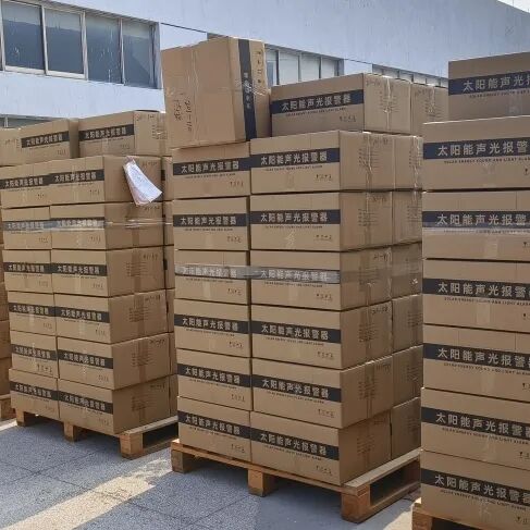 “智”造未來(lái) | 太陽(yáng)能聲光報(bào)警器助力智慧工地建設(shè)