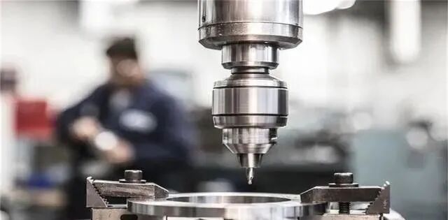 中国顶尖技术高调问世！禁止出口令西方眼红不已，堪比光刻机的图1