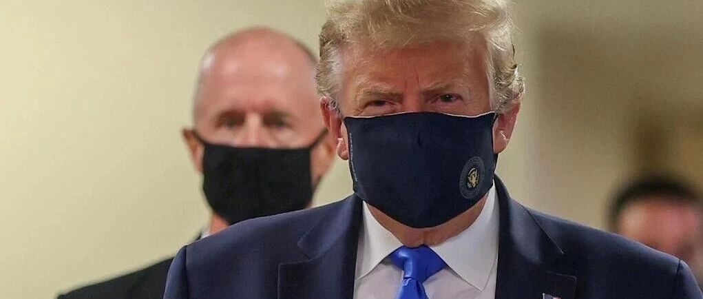 特朗普总统的黑色口罩是向对手发起挑衅的信号