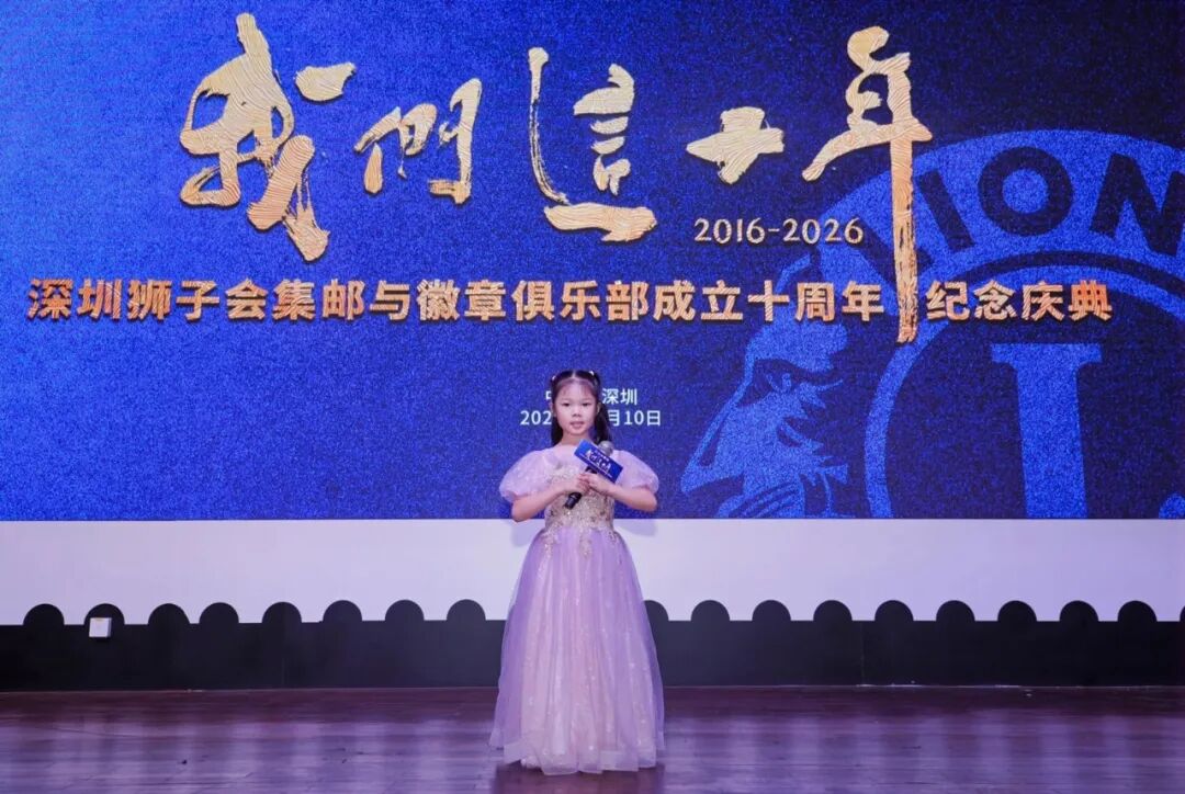 小狮子表演.jpg