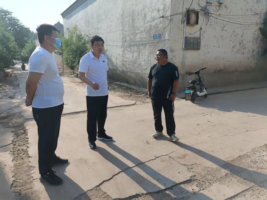 西吕营镇抓实抓细人民居环境整治,疫情防控等各项工作!