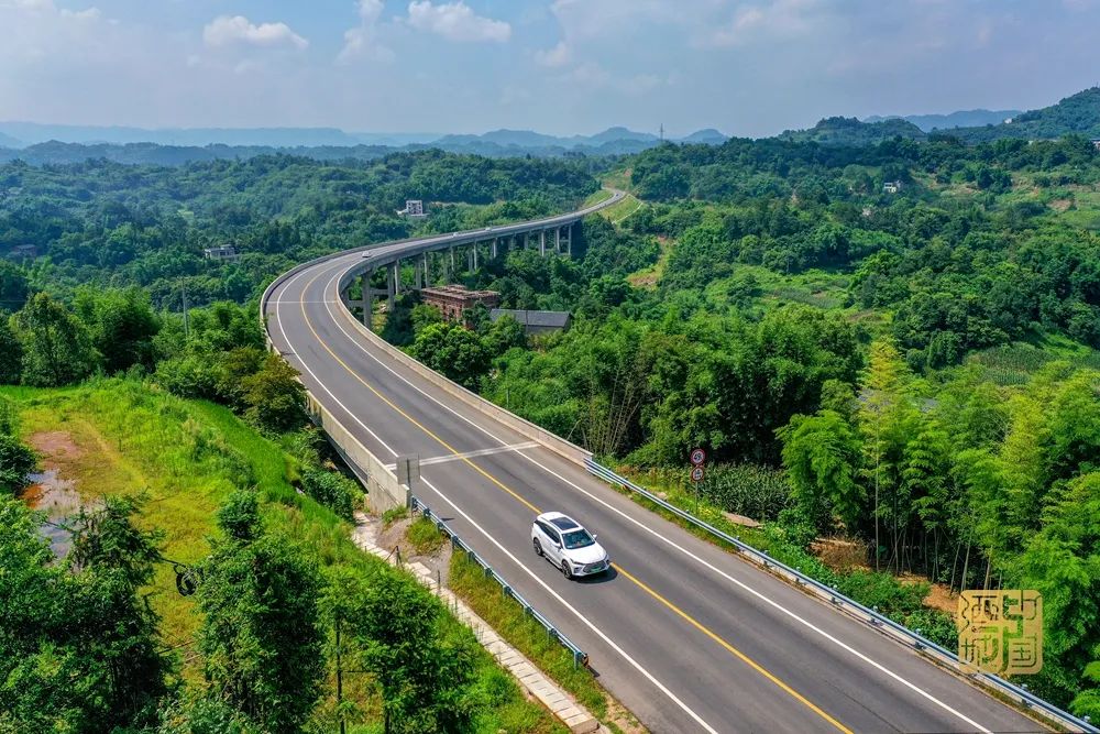 画里公路来了!穿越泸州,赤水景区的国道546预计本月底全线通车