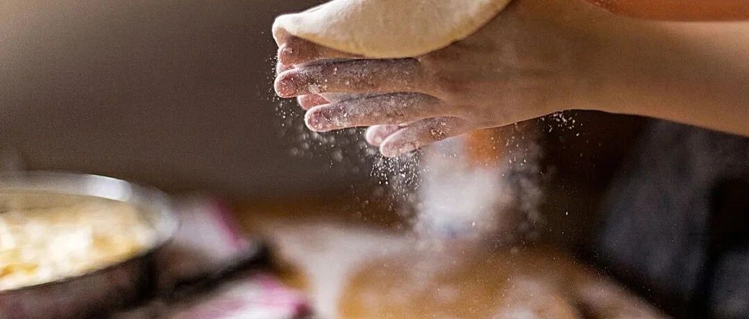 985、211毕业生，卖起了生煎、夹馍