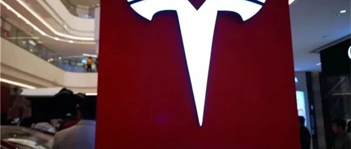 一年半降价近8万！特斯拉“割韭菜”背后，是中国品牌强势逼宫